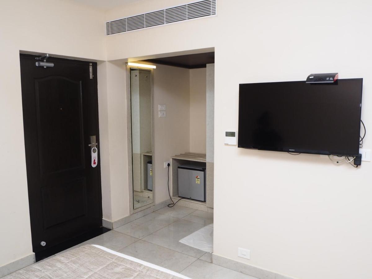 White Pearl Residency Hotel Puduccseri Kültér fotó