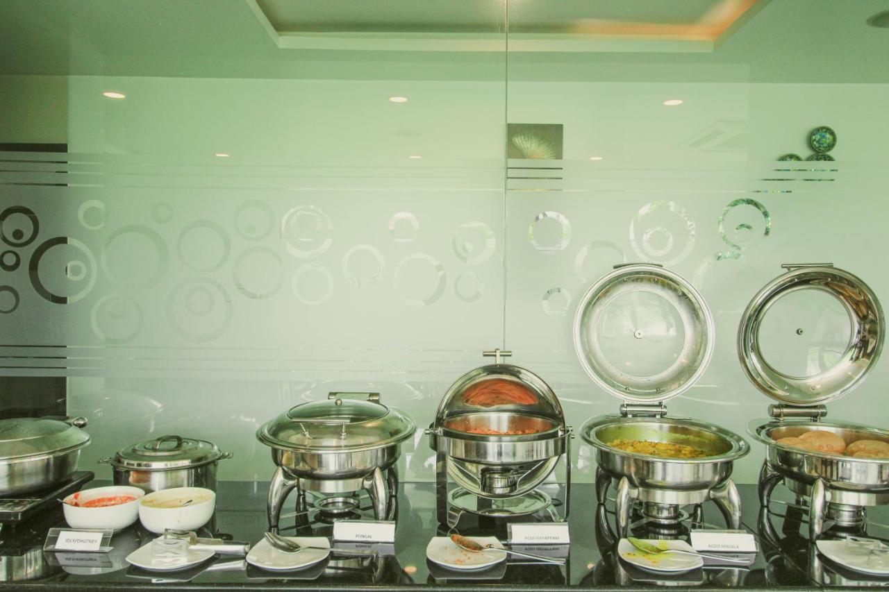 White Pearl Residency Hotel Puduccseri Kültér fotó