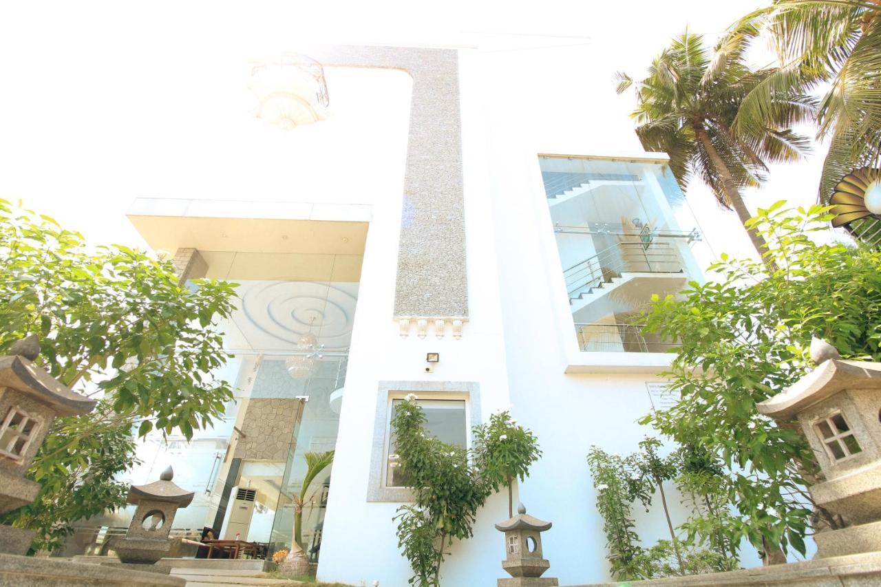 White Pearl Residency Hotel Puduccseri Kültér fotó