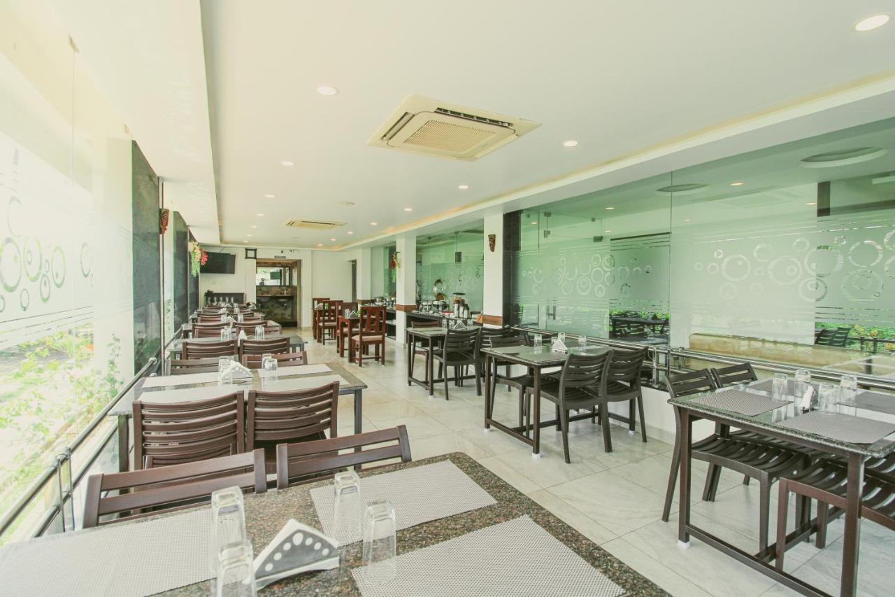 White Pearl Residency Hotel Puduccseri Kültér fotó