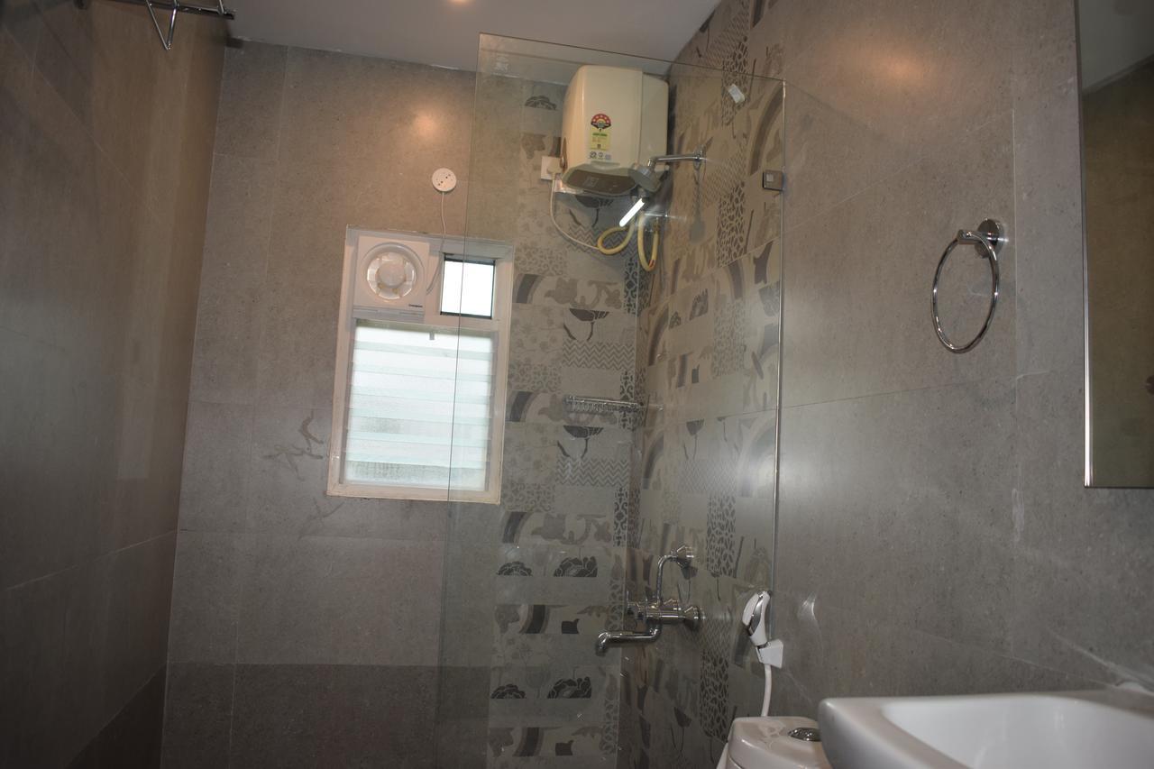 White Pearl Residency Hotel Puduccseri Kültér fotó
